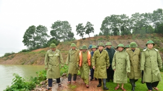 Phó Thủ tướng Trịnh Đình Dũng: Tập trung ứng phó mưa lũ, đảm bảo tính mạng và tài sản của dân