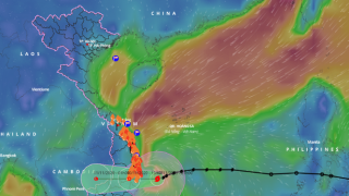 Bão số 12 đang càn quét đất liền, dự báo mưa kéo dài đến hết 12/11