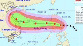 Bão số 13 giật cấp 15 đang di chuyển nhanh vào Biển Đông