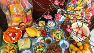 Phụ nữ đến tháng có được cúng ông Công ông Táo không?