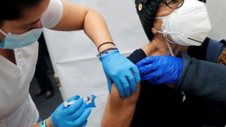 Giải đáp những thắc mắc lớn về vaccine Covid-19