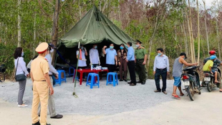 Tiến hành cách ly 8 người ăn đám chạp mả với người xét nghiệm dương tính với Covid-19