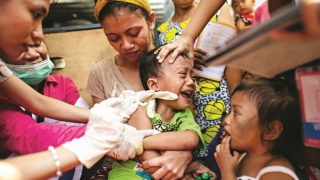 Khổ sở vì đại dịch, người Philippines vẫn ngại tiêm vaccine Covid-19