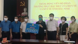 Công đoàn Y tế Việt Nam chia sẻ với ngành y tế và nhân dân tỉnh Bắc Ninh