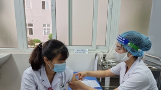 Việt Nam mở rộng tìm kiếm hợp tác chuyển giao công nghệ sản xuất vaccine COVID-19 từ nước ngoài