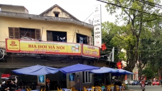 Hà Nội: Chưa đề xuất cho phép trà đá vỉa hè, quán bia, karaoke mở lại