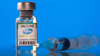 Israel có thể phải vứt hơn một triệu liều vaccine Pfizer vào thùng rác