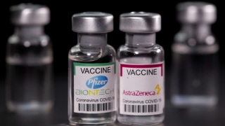 Tiêm đủ 2 liều vaccine Pfizer hoặc AstraZeneca có thể chống lại biến chủng Delta