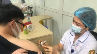 Ngày 27/7, có 230 người tiêm tiêm thử nghiệm vaccine phòng COVID-19 Nano Covax mũi 2 giai đoạn 3