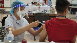 TP.HCM: Khoảng 300.000 người dân đã được tiêm vaccine  phòng COVID-19