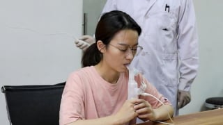 Chạy đua phát triển vaccine COVID-19 không cần tiêm