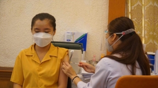 Người đã tiêm vaccine phòng COVID-19 có thể hiến máu nếu không gặp các triệu chứng sau tiêm