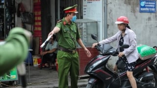 Hà Nội: Xử phạt 863 trường hợp vi phạm trong ngày thứ 19 giãn cách xã hội