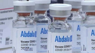 Cuba phê duyệt khẩn cấp thêm hai loại vaccine COVID-19 'cây nhà lá vườn'