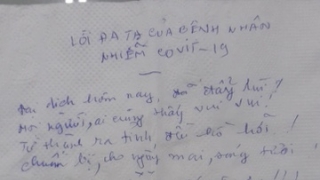 TP HCM: F0 72 tuổi gửi bác sĩ chữa trị lời cảm ơn ghi trên giấy ăn hết xức cảm động