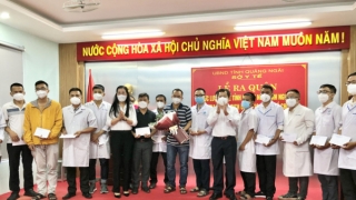 Quảng Ngãi: 34 y, bác sĩ lên đường vào TP HCM hỗ trợ chống dịch COVID-19