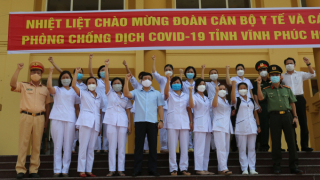 Vĩnh Phúc: 650 cán bộ y tế hỗ trợ Hà Nội tiêm vaccine COVID-19