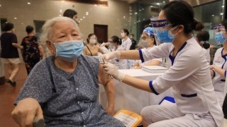 Hà Nội: Có 1,11 triệu liều vaccine COVID-19 được tiêm ngày 11/9