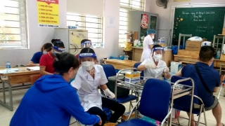 Không tiêm vaccine COVID-19 cho đối tượng ngoài hướng dẫn