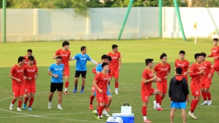 Đội tuyển Việt Nam nhận tin vui từ Đình Trọng, sẵn sàng đấu với đội tuyển Trung Quốc