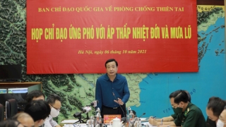 Khẩn trương ứng phó với áp thấp nhiệt đới và mưa lũ