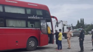 Bình Thuận phát hiện xe khách chở 4 người nước ngoài không có giấy tờ tùy thân