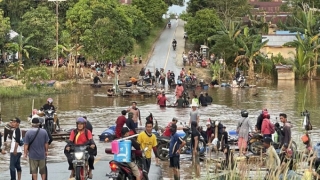 Indonesia: Mưa lớn, lũ lụt kéo dài gần 1 tháng do thời tiết cực đoan