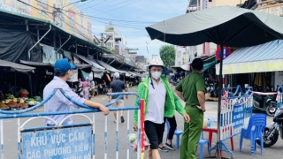 Hậu Giang phát phiếu đi chợ, hạn chế tập trung đông người để tăng cường phòng dịch