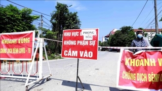 Vĩnh Phúc xử phạt 6 trường hợp bỏ khẩu trang không đúng nơi quy định