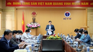 Bộ trưởng Bộ Y tế Nguyễn Thanh Long họp trực tuyến với lãnh đạo các tỉnh phía Nam