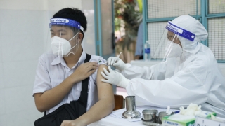 Bộ Y tế thông tin về việc tiêm mũi 2 vaccine do Moderna sản xuất với các vaccine phòng COVID-19 khác