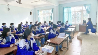 Gia Lai: Pleiku cho học sinh THPT trở lại trường vào ngày 10/1