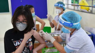 Phú Thọ: Nữ sinh lớp 9 tử vong sau tiêm vaccine COVID-19 mũi 2, mũi 1 từng sốc phản vệ