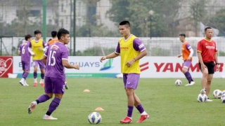 Đội tuyển Việt Nam dành tỉ số 2-0 trong trận đấu nội bộ với U23 Việt Nam