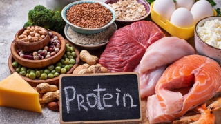 Lượng protein bạn nên tiêu thụ trong một ngày để giữ dáng