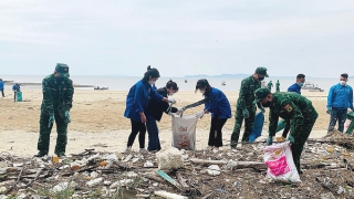 Quảng Ninh ra quân chiến dịch 'Hãy làm sạch biển' năm 2022