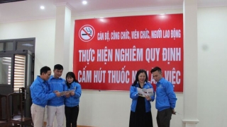 Hà Nội lồng ghép tuyên truyền tác hại của thuốc lá với hoạt động Tháng Công đoàn