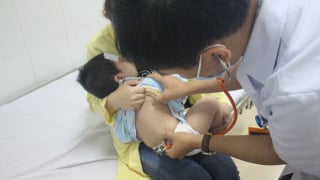Quảng Ninh tiếp nhận một số bệnh nhi có hiểu biện của hội chứng viêm đa hệ thống (MIS-C)