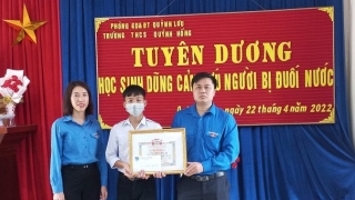 Nghệ An tuyên dương học sinh dũng cảm cứu người đuối nước