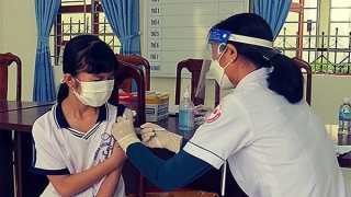 Ngày đầu tiêm vaccine cho trẻ từ 5 đến dưới 12 tuổi tại Sóc Trăng