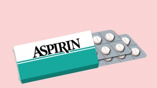 Sử dụng aspirin hàng ngày cho sức khỏe tim mạch không được khuyến khích cho những người trên 60 tuổi