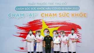 Thầy thuốc trẻ Bệnh viện Trung ương Quân đội 108 tham gia khám, chăm sóc sức khoẻ hậu COVID-19 miễn phí cho người dân