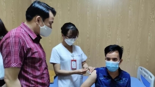 Gấp rút tiêm vaccine COVID-19 liều nhắc lại tại Yên Bái