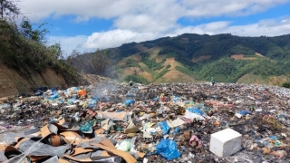 Người dân tại Kon Tum khốn đốn vì bãi rác quá tải