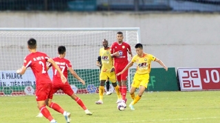 V.League 1 - 2022: Hoà Nam Định trên sân nhà - Đông Á Thanh Hóa nguy cơ tụt sâu hơn trên bảng xếp hạng