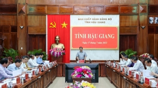 Thủ tướng Phạm Minh Chính làm việc với Ban Thường vụ Tỉnh ủy Hậu Giang