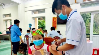 Yên Bái yêu cầu đến từng nhà, rà từng đối tượng cần tiêm chủng vaccine COVID-19