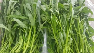 Lợi ích bất ngờ của rau muống trong việc giữ dáng, đẹp da và tóc
