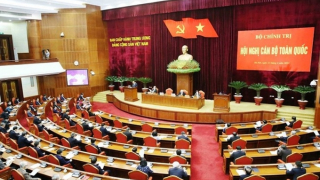 Bộ Chính trị khuyến khích cán bộ bị kỷ luật mà uy tín giảm sút tự nguyện từ chức