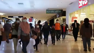 Malaysia dỡ bỏ quy định bắt buộc đeo khẩu trang trong nhà